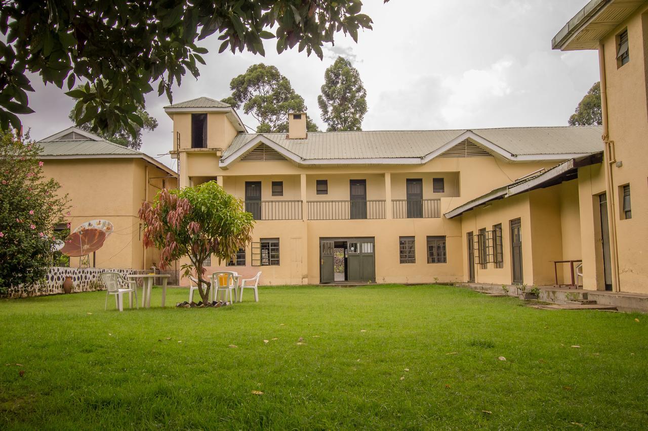 Kisoro Tourist Hotel Bagian luar foto